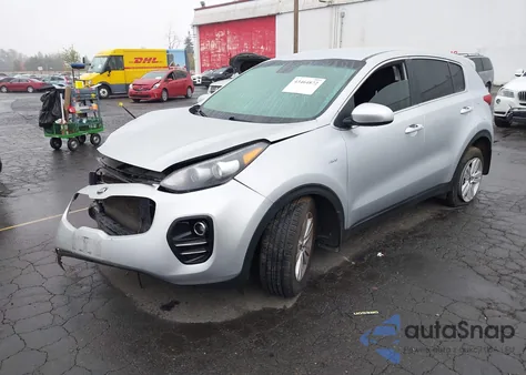2018 Kia Sportage Lx z USA, uszkodzony, nr VIN KNDPMCAC7J7427648